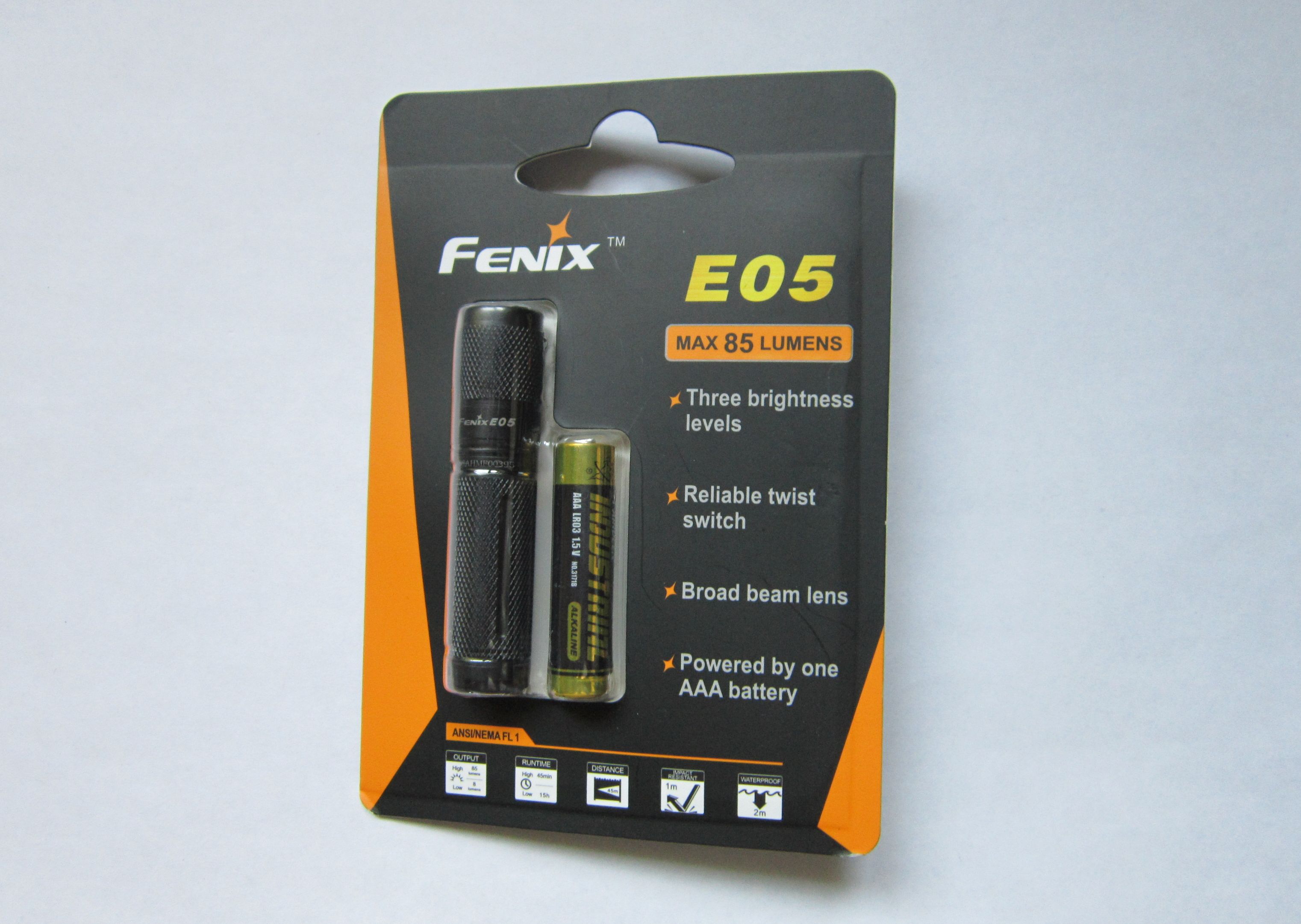 Fenix E05 2014 Edition - Обновленная версия популярного фонаря-наключника