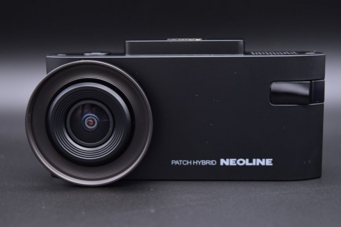 Neoline X-COP 9200: гибрид, который лучше любого специализированного гаджета